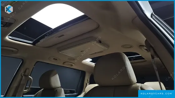 KIA CARNIVAL GASOLINE 9-SEATER NOBLESSE