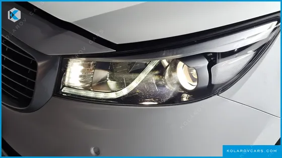 KIA CARNIVAL GASOLINE 9-SEATER NOBLESSE