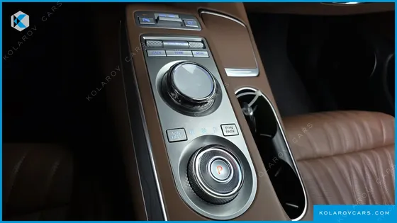 GENESIS GV70 2.5T GASOLINE 2WD