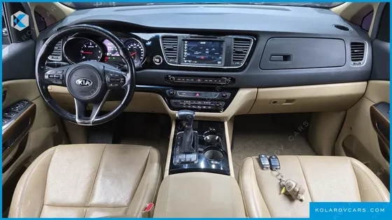 KIA CARNIVAL 9-SEATER HI-LIMOUSINE