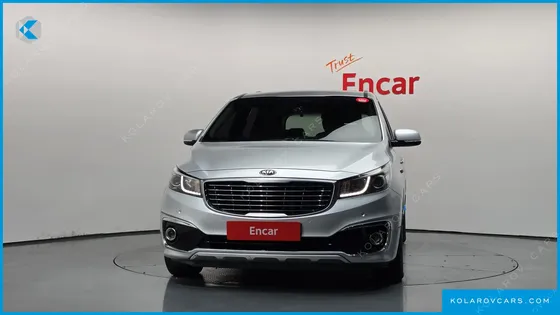 KIA CARNIVAL 9-SEATER LUXURY