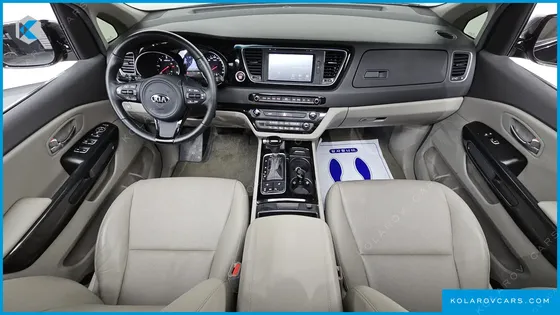 KIA CARNIVAL 9-SEATER PRESTIGE