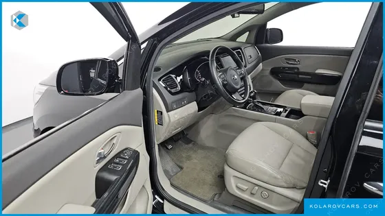 KIA CARNIVAL 9-SEATER PRESTIGE