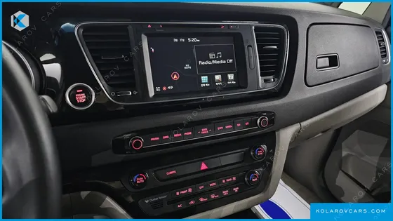 KIA CARNIVAL 9-SEATER PRESTIGE