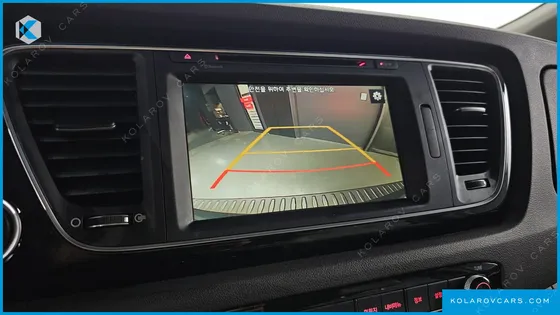 KIA CARNIVAL 9-SEATER PRESTIGE