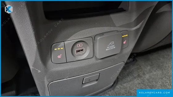 KIA CARNIVAL 9-SEATER PRESTIGE