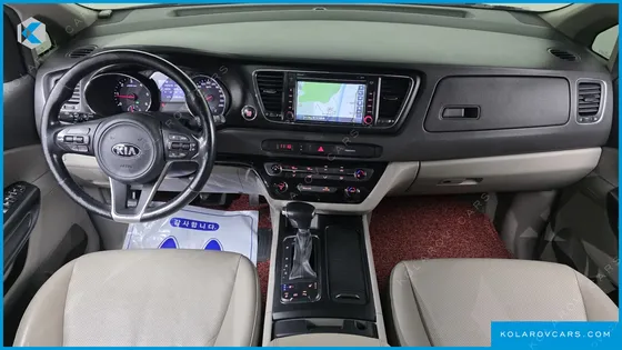 KIA CARNIVAL 9-SEATER LUXURY