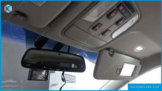 KIA CARNIVAL 9-SEATER LUXURY