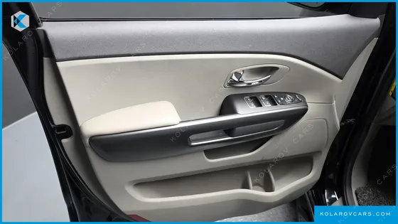 KIA CARNIVAL 9-SEATER LUXURY