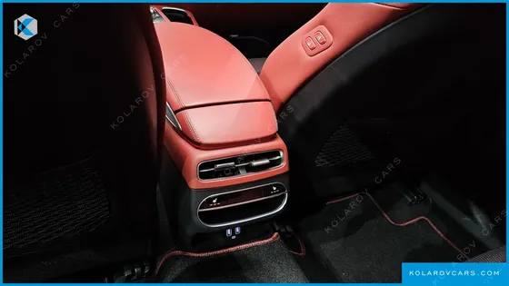 GENESIS GV70 2.5T GASOLINE 2WD