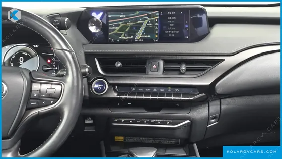 LEXUS UX 2.0 AWD