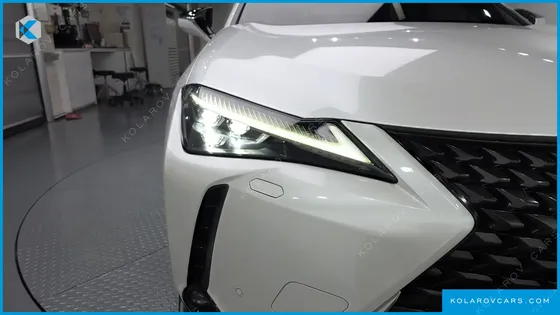 LEXUS UX 2.0 AWD