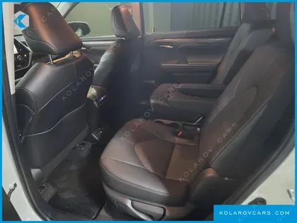 TOYOTA HIGHLANDER 2.5 4WD PLATIMUM