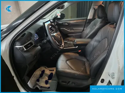 TOYOTA HIGHLANDER 2.5 4WD PLATIMUM