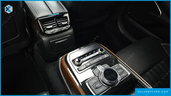 GENESIS EQ900 3.8 GDI AWD