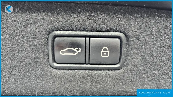 GENESIS EQ900 3.8 GDI AWD