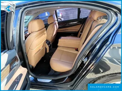 BMW 7 SERIES 740D