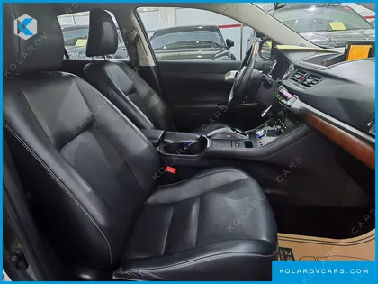 LEXUS CT200H 1.8 COMPACT LUXURY