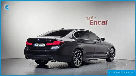 BMW 5 SERIES 530E M SPORT