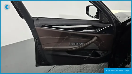 BMW 5 SERIES 530E M SPORT