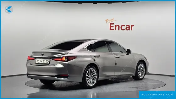 LEXUS ES EXECUTIVE