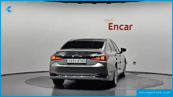 LEXUS ES EXECUTIVE