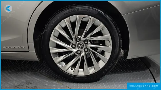 LEXUS ES EXECUTIVE