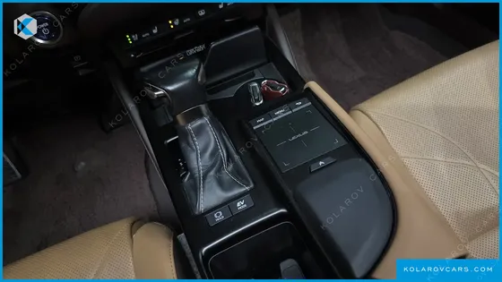 LEXUS ES EXECUTIVE