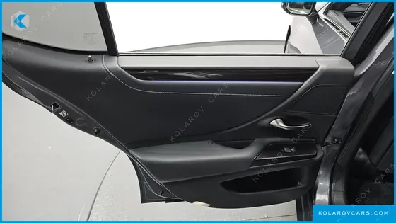 LEXUS ES LUXURY PLUS