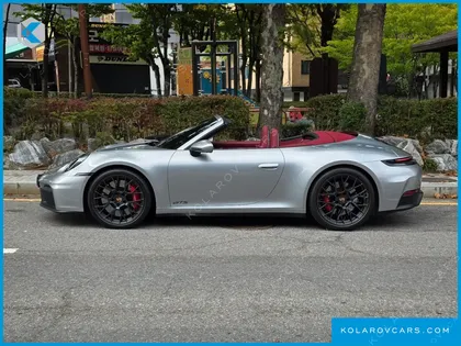 PORSCHE 911 CARRERA 4 GTS CABRIOLET