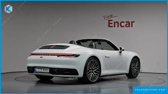 PORSCHE 911 CARRERA 4 CABRIOLET