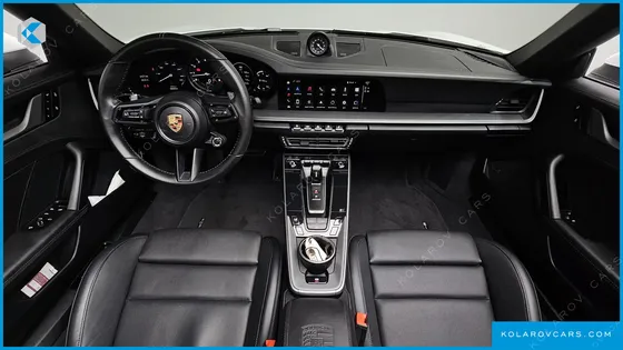 PORSCHE 911 CARRERA 4 CABRIOLET