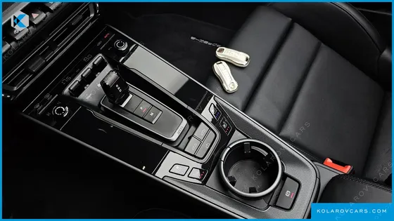 PORSCHE 911 CARRERA 4 CABRIOLET