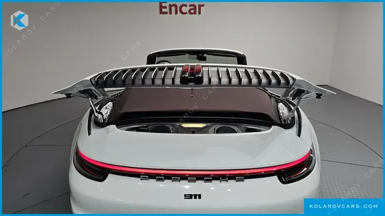 PORSCHE 911 CARRERA 4 CABRIOLET