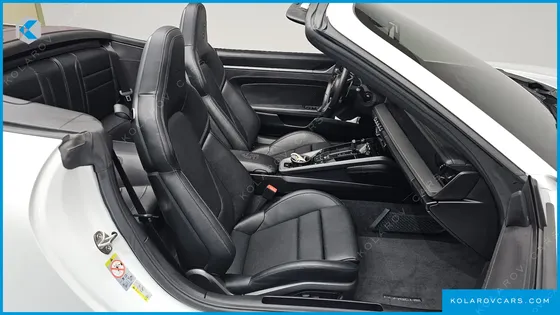 PORSCHE 911 CARRERA 4 CABRIOLET