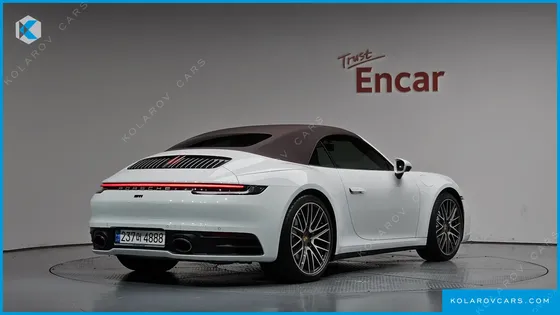 PORSCHE 911 CARRERA 4 CABRIOLET