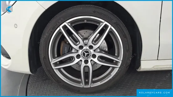 MERCEDES CLA-CLASS CLA220 AMG LINE