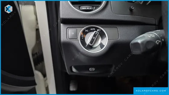 MERCEDES C-CLASS C200 CGI AVANTGARDE