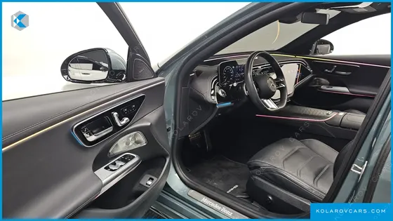 MERCEDES E-CLASS E300 4MATIC AMG LINE