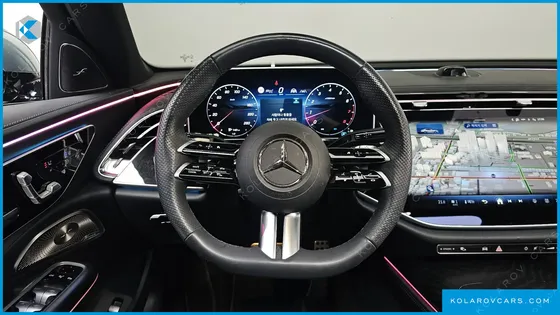 MERCEDES E-CLASS E300 4MATIC AMG LINE