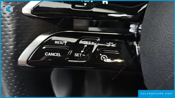 MERCEDES E-CLASS E300 4MATIC AMG LINE