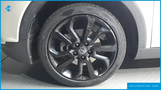 KGM - SSANGYONG TIVOLI LX 2WD