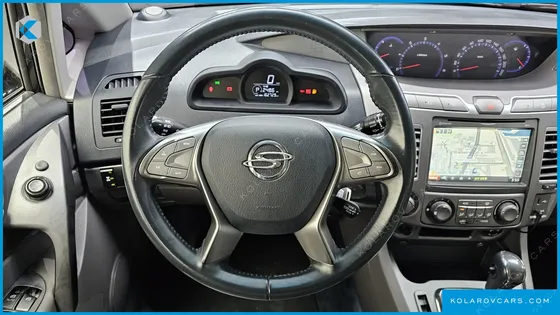 KGM - SSANGYONG KORANDO 4WD LT 11-SEATER