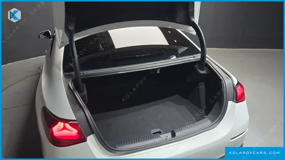 MERCEDES E-CLASS E200 AVANTGARDE