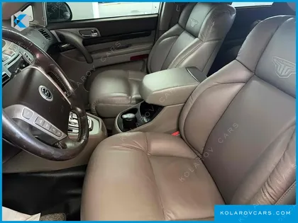 KGM - SSANGYONG KORANDO 4WD CHATEAU 11-SEATER