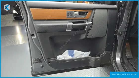 LAND ROVER DISCOVERY 3.0 SDV6 HSE