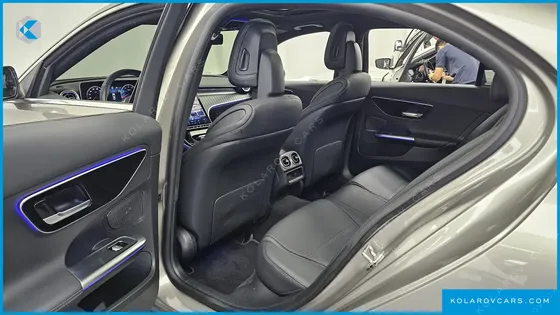 MERCEDES C-CLASS C300 4MATIC AVANTGARDE