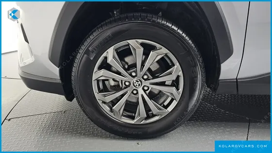 TOYOTA RAV4 2.5 2WD HYBRID XLE