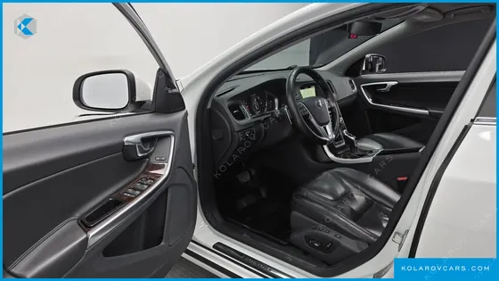 VOLVO S60 D4