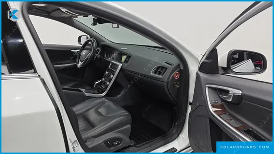 VOLVO S60 D4